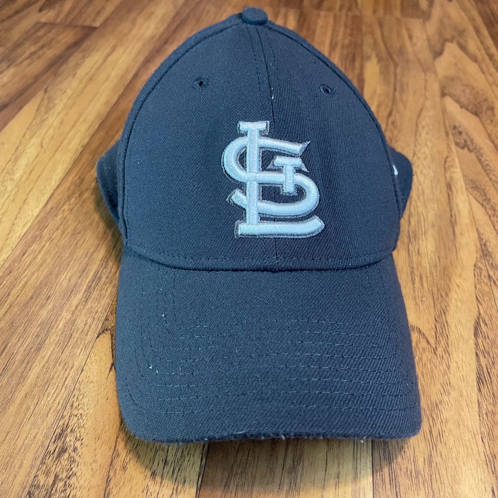 New Era St. Louis Cardinals Hat Mens Medium Large Navy Blue 39THIRTY MLB Cap STL